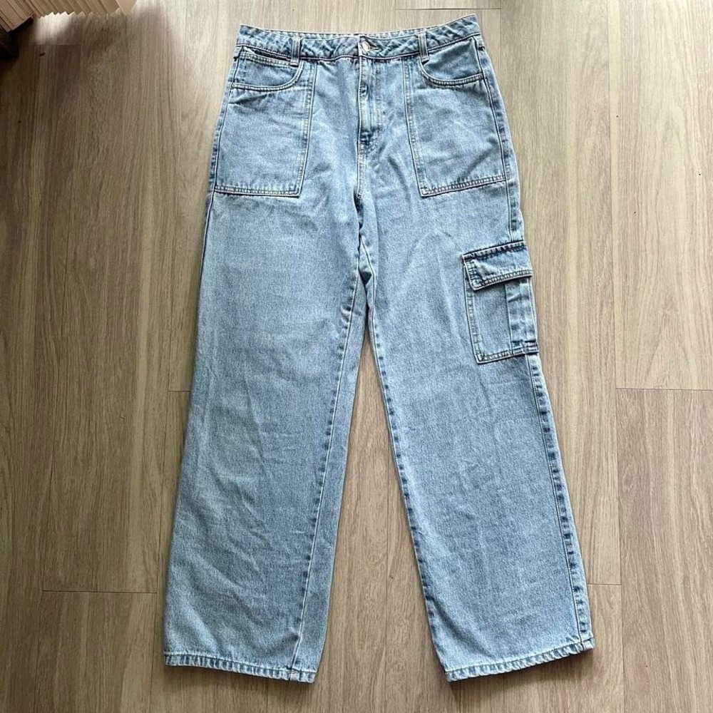 Forever 21 Jeans Womens Size 31 Light Wash Utility High Rise Pants‎ - Picture 3 of 5